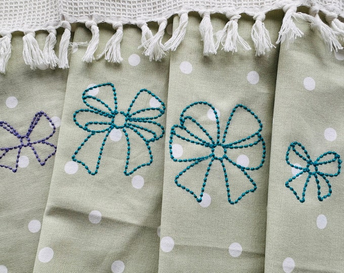 Hand stitch effect Bows set 4 types monogram baby gown Christ pearl stitch hand machine embroidery design playful kids name seed stitch