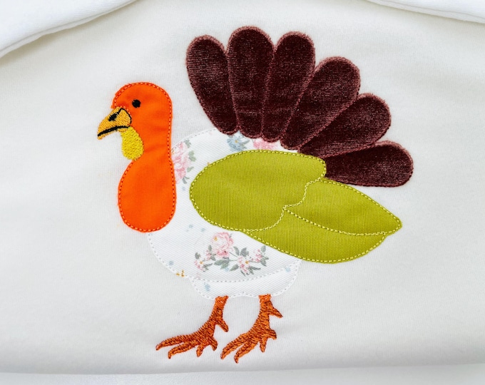 Turkey Lola raggedy edge Applique Fall Thanksgiving Turkey machine embroidery designs sizes 4 up to 8 inch sweet home farm kitchen design
