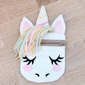 Estilo bolsa con cremallera Unicornio en el aro, bolsa ITH con cabeza de unicornio ITH, máquina de bolsa con cremallera Diseño de bordado en el aro