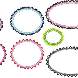 Può includere: Sei cornici decorative con bordi a festoni in vari colori, tra cui nero, blu, rosa, rosso, verde e giallo.