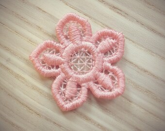 Single Mini delicate classy lace flower FSL flower mini, Free standing lace embroidery design 4x4 assorted sizes MINI project