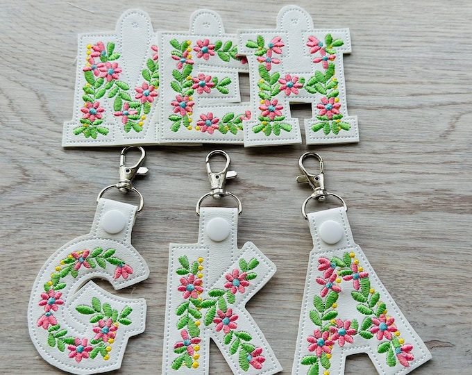 Floral mama summer mini flowers key fob snap tab and Eyelet keychain floral alphabet monogram ITH in the hoop machine embroidery designs