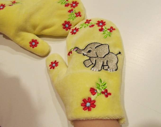 Mittens mini flower Little princess ITH embroidery, In The Hoop Machine Embroidery designs, in one step only, simply ITH embroidery