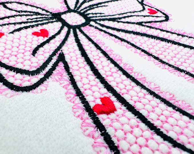 Lace Edge Bow faux Lace and Heart patterned Girls Bow machine embroidery designs many sizes 3.5 up to 8 inch kids baby Valentine outfit