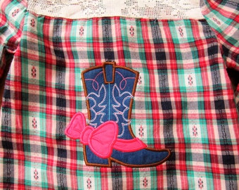 Cowgirl Coouture Cowboy boot with bow  - machine embroidery applique designs