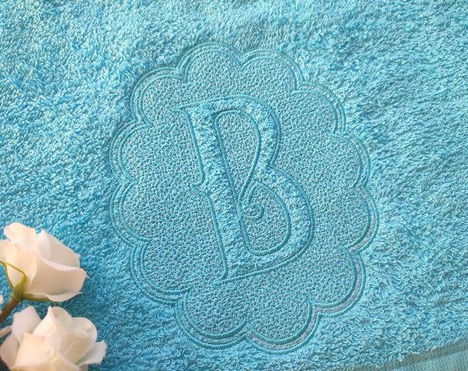 Old fashioned Scalloped Monogram oval shape embossed initial letters A-Z machine embroidery designs for hoop 4x4 and 5x7 towel embroidery