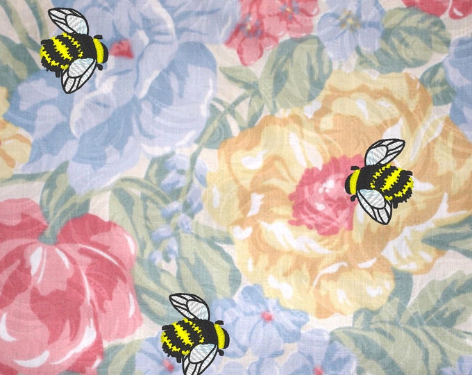 Little add on Bee Honeybee fill stitch machine embroidery designs assorted mini sizes, great accent for your project floral fabric applique