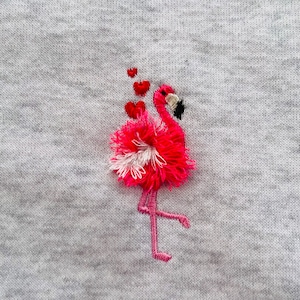 Miniaturowy frędzlowy puszysty flaming z serduszkami, wzory do haftu maszynowego, rozmiary 2,5, 3, 3,5 i 4 cale, niesamowity frędzel z futra flaminga