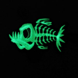 Piranha fish bare bone Fish skeleton Glow in the dark special machine embroidery design and in the hoop feltie key fob snap tab glowing