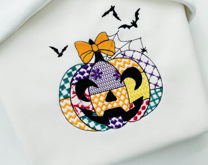 Patchwork Pumpkin Halloween Jack-o-Lantern awesome patterned Pumpkin outline machine embroidery designs sizes 4 up to 7 inch light stitch