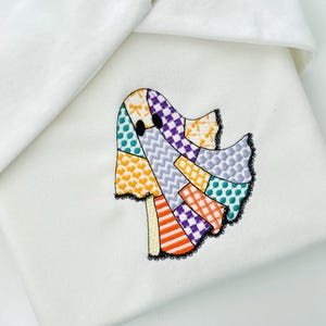 Halloween spöke lapptäcke mönstrad klänning spetskant maskinbroderimönster storlekar 4 upp till 5,5 tum barn baby flickor läskiga kusliga design