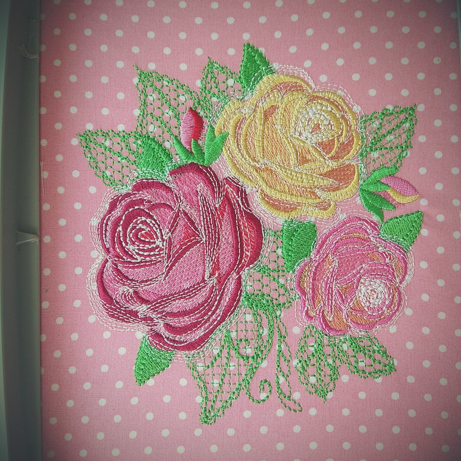 Swirl Shabby Chic Rose Urban roses bouquet machine embroidery designs