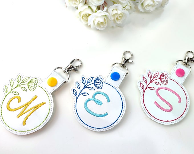 Round circle floral frame initial Monogram A-Z key fob snap tab in the hoop ITH keyfob bag tag keychain machine embroidery designs hoop 4x4
