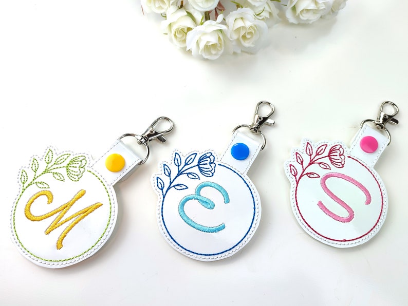 Round circle floral frame initial Monogram A-Z key fob snap tab in the hoop ITH keyfob bag tag keychain machine embroidery designs for hoop 4x4 by Artapli embroidery formats PES HUS JEF EXP DST VIP VP3 XXX instant download