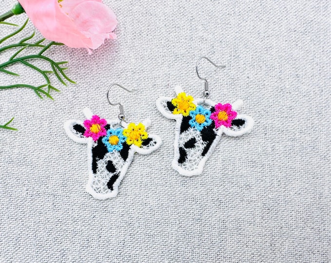 Pretty Floral Wreath Cow Cowgirl Earrings charm pendant FSL freestanding lace machine embroidery designs kids girls earrings simply ITH