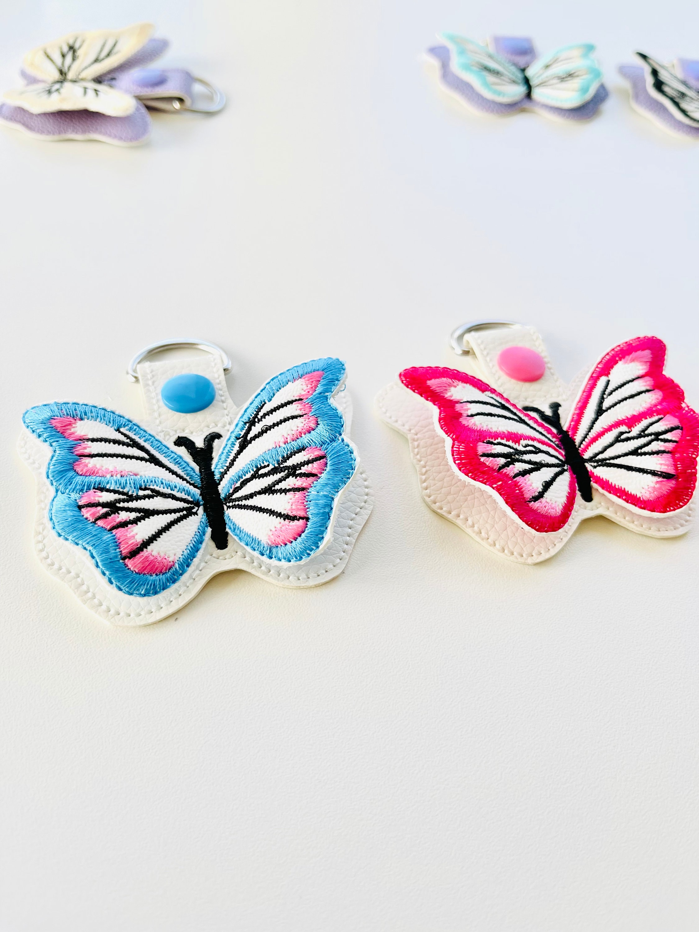 Butterfly 3D keychain in the hoop ITH project dimensional Butterfly key ...