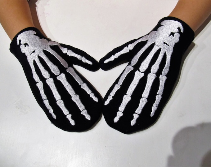 Mittens Skeleton Hands for playing snow fight In The Hoop Machine Embroidery designs, one step only super simply ITH embroidery kids mittens