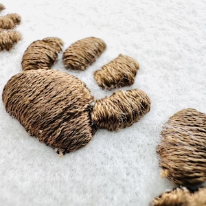 Puff Paw Embroidery mini add-on bauschiger Schaumstoff Stickmotive 3D erhaben niedliche Pfote Tier Haustier klein Größen 1,5 und 2,0cm