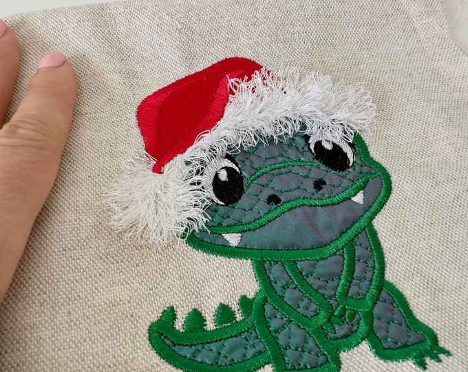 Crocodile Santa Hat fringed fluffy hat Applique machine embroidery design kids baby croc alligator gator in hat Merry Christmas ITH design