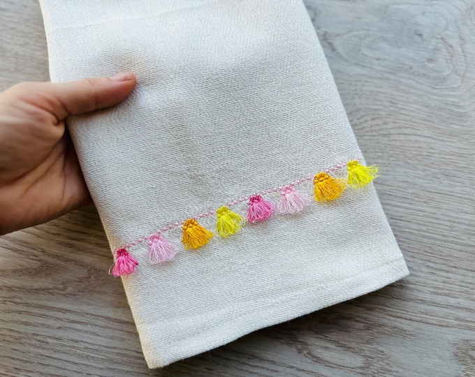 Fringed bottom border fringe tassel Machine Embroidery Designs towel border decoration tassels in a row design in the hoop ITH project