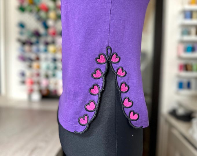 Hearts split side seam cutout Side Bow machine embroidery designs Valentine Heart edge kids outfit Girls t-shirt sweatshirt embroidery