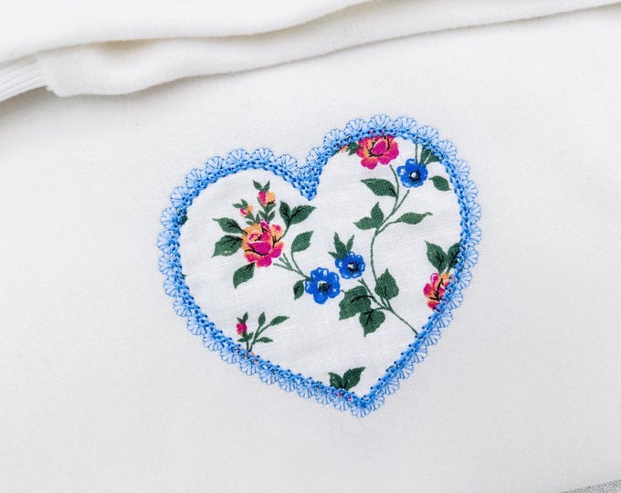 Delicate Lace Edge Heart Applique kids baby girls Valentine Monogram Heart shape frame machine embroidery designs sizes 3 up to 6 inch