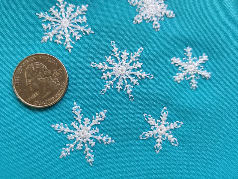 Ornamento Mandala a Forma Di Caleidoscopio Di Fiocchi Di Neve Luminoso