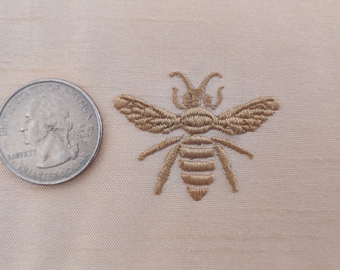 Little add on bee embroidery design - machine embroidery fill stitch design great accent for your fabric!  assorted mini sizes