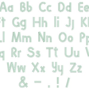 K&ouml;nnte beinhalten: Ein gr&uuml;nes Alphabet mit einem gestreiften Design. Die Buchstaben sind in Gro&szlig;- und Kleinschreibung. Das Alphabet enth&auml;lt Satzzeichen wie ein kaufm&auml;nnisches Und, einen Bindestrich, einen Punkt, ein Ausrufezeichen und einen Schr&auml;gstrich.