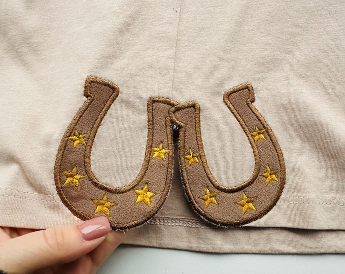 Horseshoe with tiny Stars side bow split seam Farm Horse stable Applique machine embroidery designs kids boys cowboy outfit t-shirt design