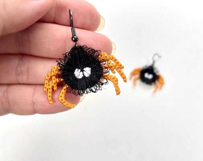 Fringed fluffy Spooky Spider earrings in the hoop Halloween girls scare charm FSL freestanding lace machine embroidery designs simply ITH