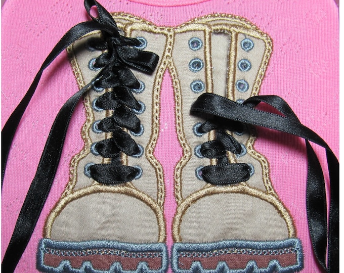 Combat Boots - In The Hoop Machine Embroidery designs, Completed 100% in the hoop in one step, sizes 5, 6, 7 and 8 inches