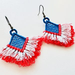 Fringed fluffy Lace Earrings or charm in the hoop FSL freestanding lace girls dangle earrings machine embroidery designs ITH project