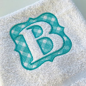 Präglad frottéhandduk Monogram bokstäver A-Ö och gingham buffelpläd Ram maskinbroderimönster för ring 4x4 5x7 6x10 bröllopspresent