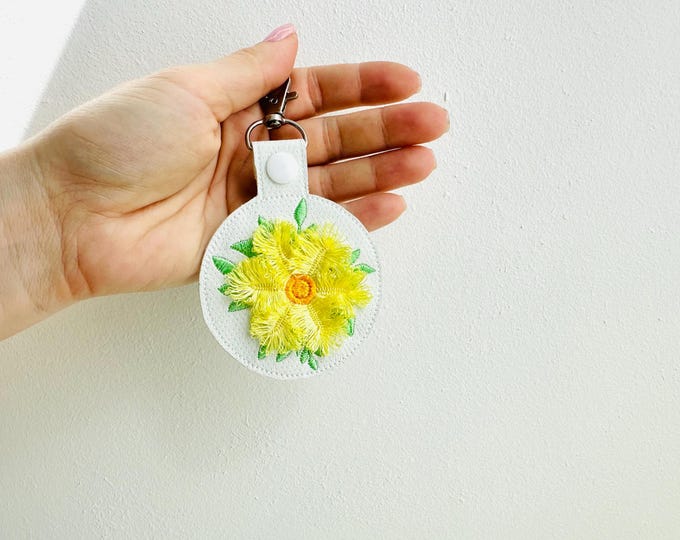 Fluffy Fringed Flower Daisy Eyelet and Key Fob Snap Tab in the hoop machine embroidery designs ITH summer floral keychain girls gift idea