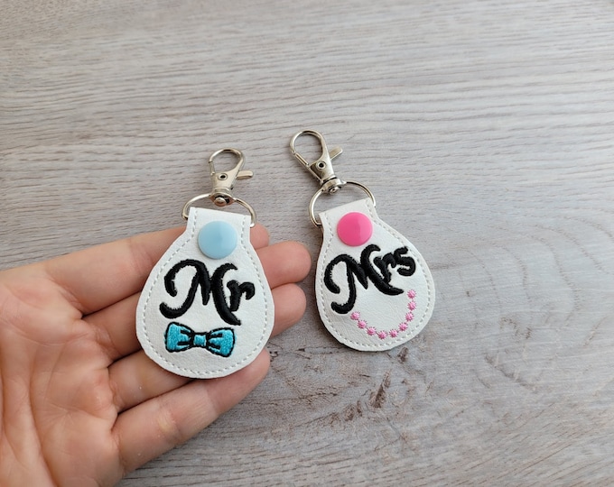 MR and MRS wedding gift key fob ITH in-the-hoop key tab machine embroidery design in the hoop embroidery project for hoop 4x4 bow & necklace