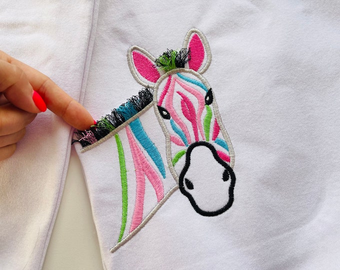 Fringed Fluffy Hair Colorful Zebra Peaker machine embroidery designs, fringe in the hoop ITH project, cute zebra peeking kids outfit design