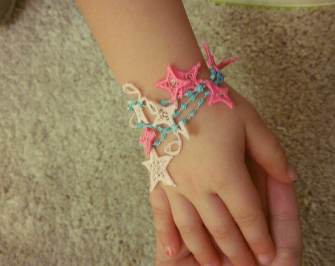 Little fairy lace bracelet FSL Free standing lace jewelry machine embroidery designs for hoop 4x4 stars and pearls little girl princess