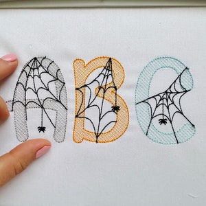 Fuente de telaraña, bordado, alfabeto de telaraña, telaraña de Halloween, letras espeluznantes y aterradoras con diseños de bordado a máquina de telaraña, fuente Boo BX