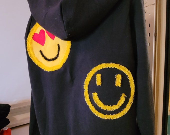 Big Fringed Happy Face, awesome fluffy happy face eyes brighten fringe in the hoop ITH machine embroidery designs kids playful cute design