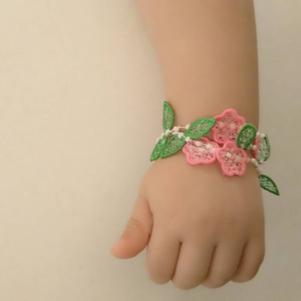 Lace baby bracelet FSL, Free standing jewelry embroidery design  4x4  water soluble stabilizer EMBROIDERY