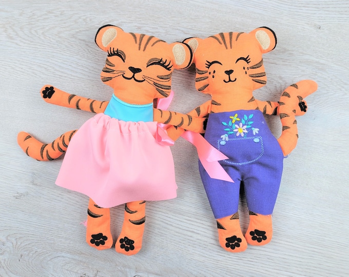 Pretty tigers 2 different ITH embroidery in the hoop machine embroidery design tiger toy doll clothing skirt kids embroidery designs