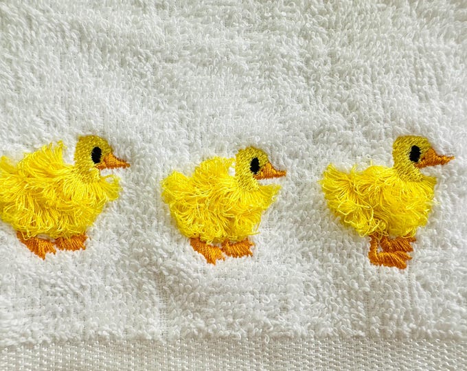 Mini fluffy Duck Chick baby 3 in a row fringed little farm bird kids boys fringed chenille fur machine embroidery designs multiple sizes