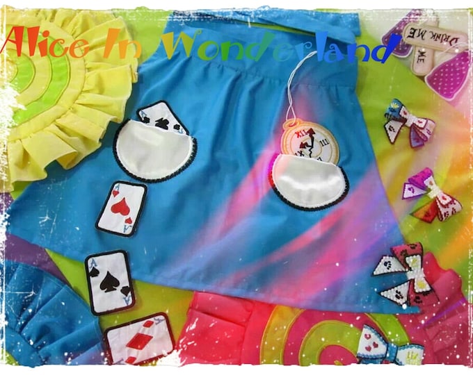 Apron Alice in wonderland tea party theme Perfect for birthday parties, will be favorite for little girl mommy's helper, pockets included