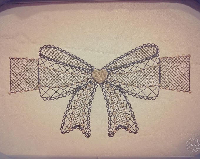 Elegant lace bow block pouch bag purse Machine Embroidery designs to make awesome bag, assorted sizes for hoop 4x4, 5x7, 6x10