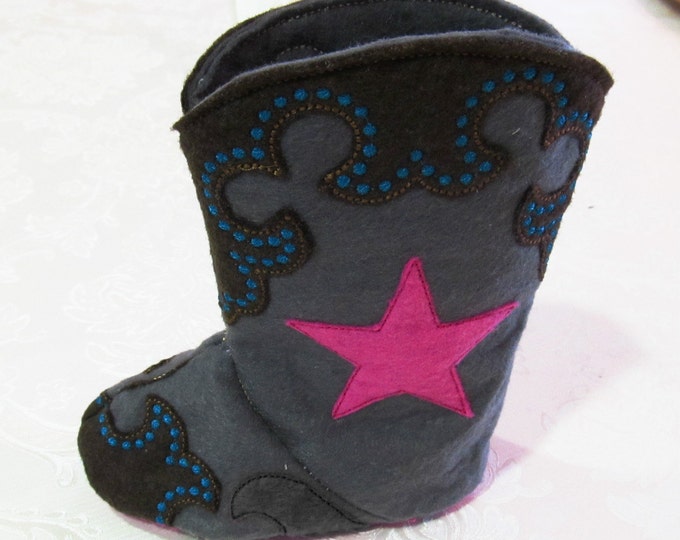 Baby Cowboy boots - Felt  In the hoop project - ultimate pattern for easy assembly - machine embroidery ITH design 5x7 INSTANT DOWNLOAD