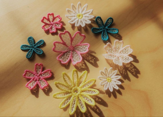 Mini Delicate Lace Flowers SET of 4 Types FSL Freestanding Lace