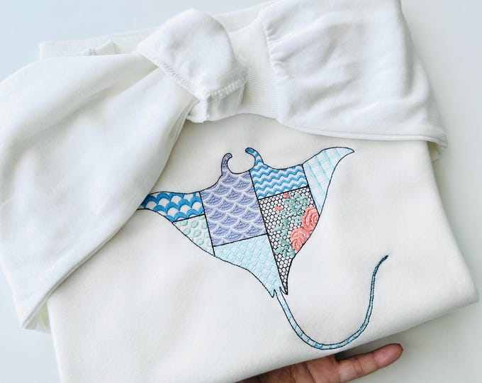 Patchwork Ray patterned sea life ocean animal Skate fish outline machine embroidery designs sizes 4 up to 8.5 inch beach t-shirt design