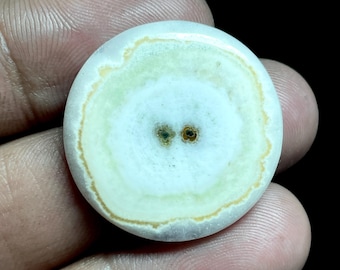 Round Solar Quartz Cabochon, Natural Gemstone (28x28x5 mm, 30 Cts)