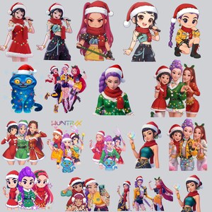 Può includere: Una collezione di illustrazioni digitali con personaggi in stile anime in abiti natalizi. I personaggi indossano cappelli di Babbo Natale e vari abiti festivi, alcuni con microfoni o oggetti di scena. La tavolozza dei colori include rosso, verde e bianco.